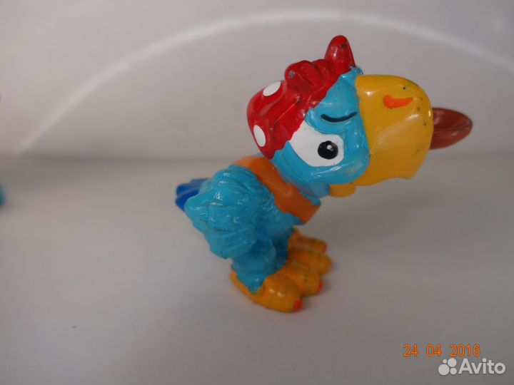 Попугаи (2 шт.). Киндер-сюрприз