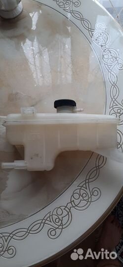 Расширительный бачок Toyota Raf 4