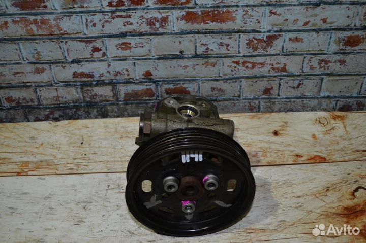 Насос гидроусилителя VAG