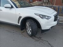 Infiniti FX37 3.7 AT, 2012, 132 000 км, с пробегом, цена 2 650 000 руб.