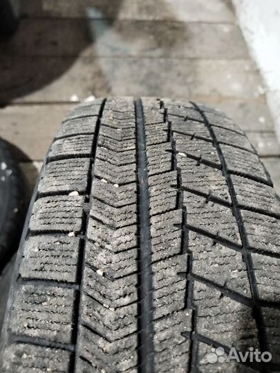 Bridgestone Blizzak VRX 165/70 R14