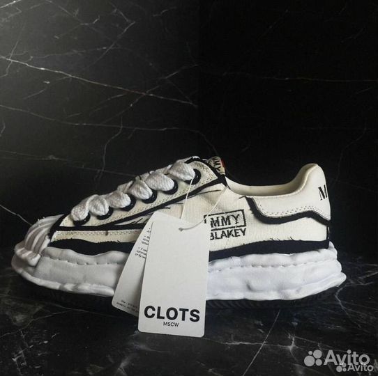 Maison mihara yasuhiro blakey