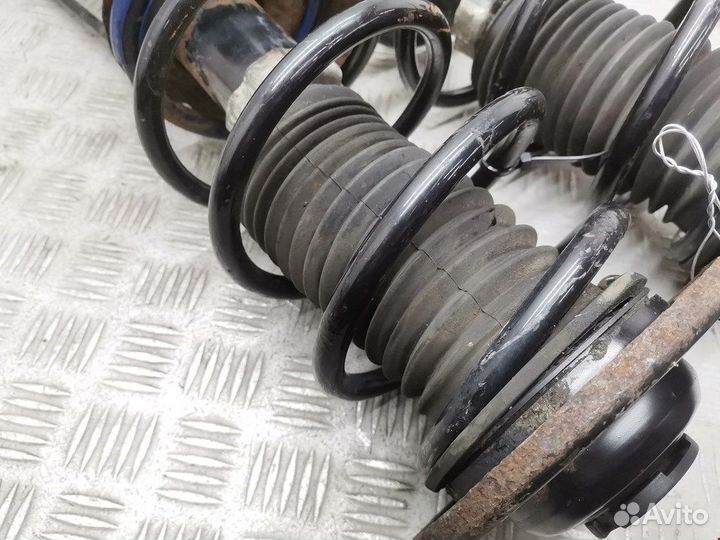 Стойка амортизатора переднего левого Opel Vectra C