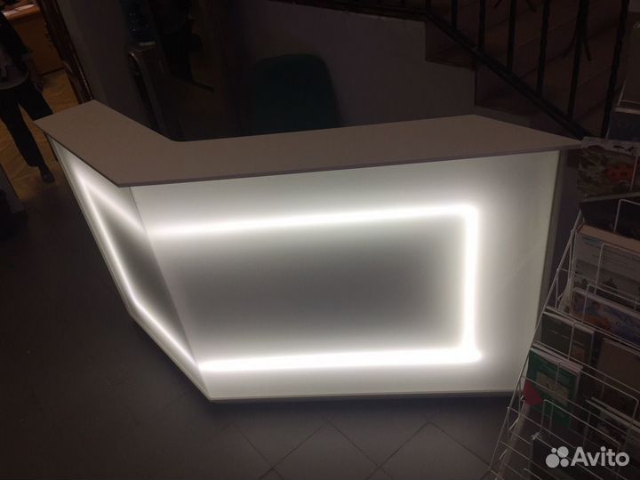 Ресепшен 2055 Ширина. hi-tech с объемной подсветко