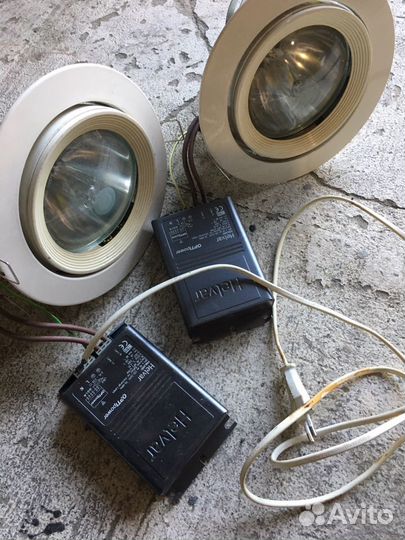 Светильник встраеваемый LUX TL20WMH 02EL 1X70 комп