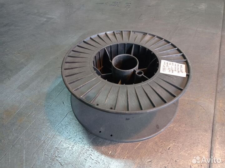 Катушка пластиковая от проволоки 15 и 5 кг