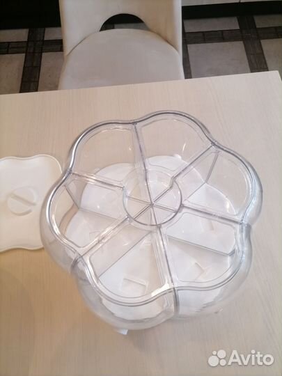 Контейнер для хранения круп с дозатором