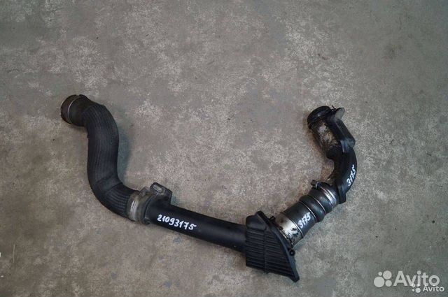 Патрубок интеркулера Renault Megane 3 8200687468