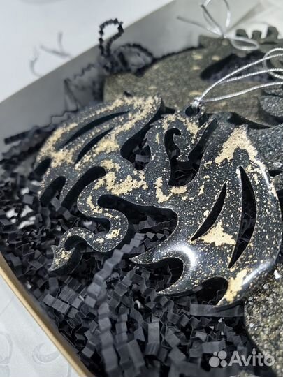 Набор елочных игрушек из эпоксидной смолы