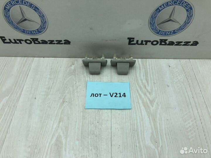 Крючок для одежды Mercedes W207
