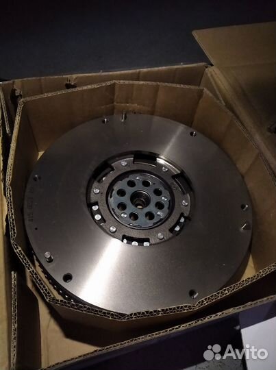 Моховик 415022110 Ивеко Дейли 3.0