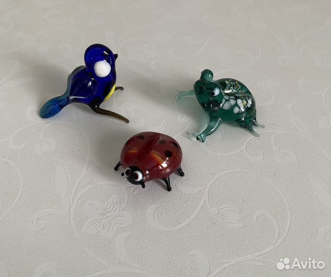 Фигурки стеклянные