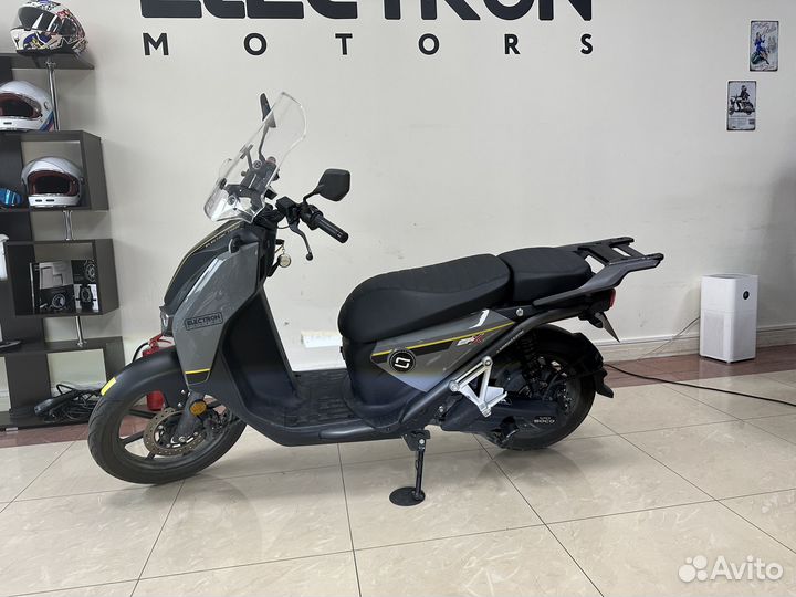 Электроскутер CPX