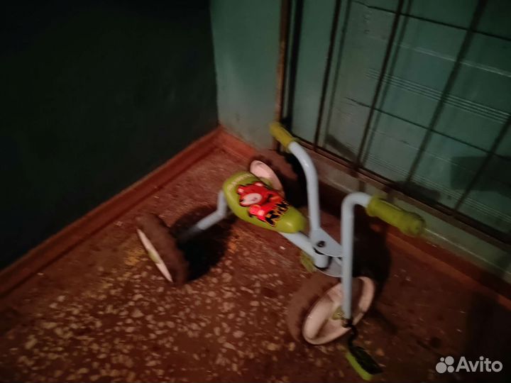 Детский трехколесный