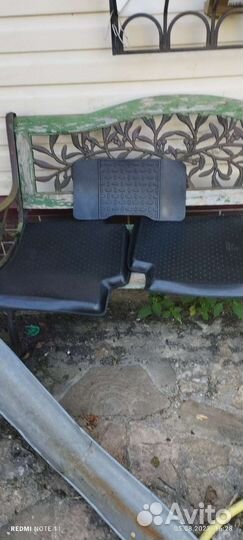 Автомобильные коврики резиновые