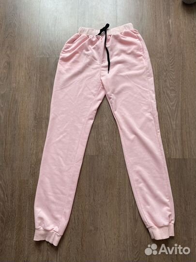 Спортивный костюм женский