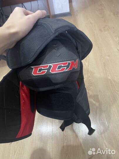 Нагрудник хоккейный CCM