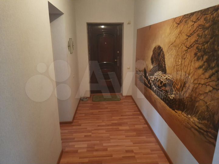 2-к. квартира, 57 м², 3/3 эт.