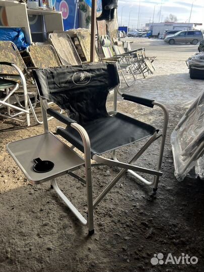 Складное кресло со столиком