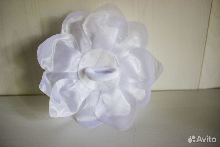 Бант большой на резинке / диаметр 16 см