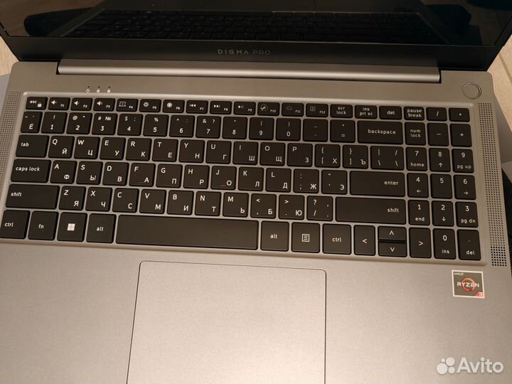 Ноутбук digma PRO Parvus M