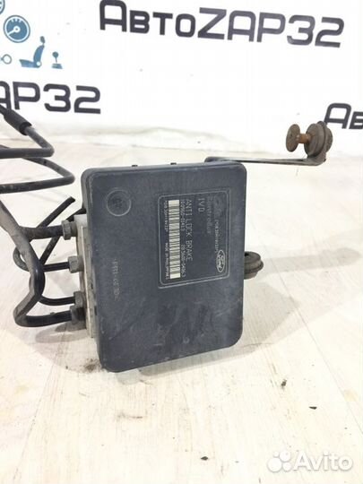 Блок abs Ford Focus CB sida 2010