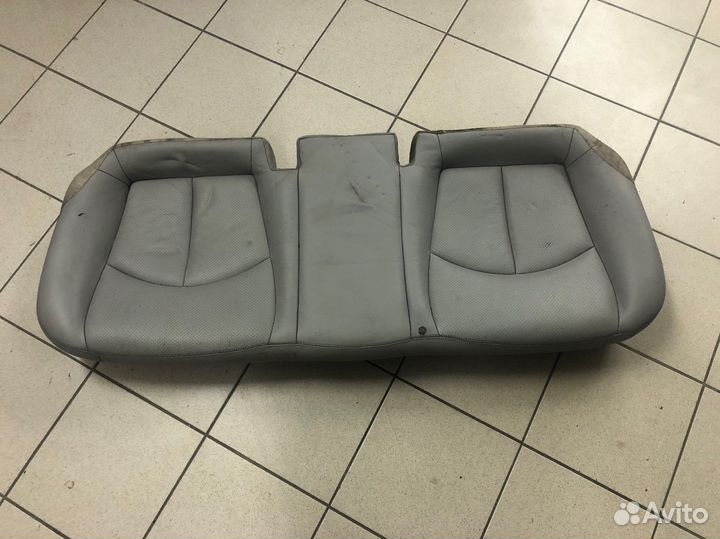 Задний ряд сидений Mercedes Benz W211