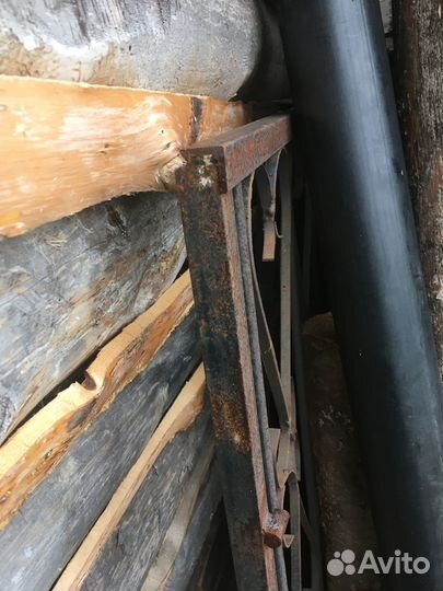 Решетки металлические оконные