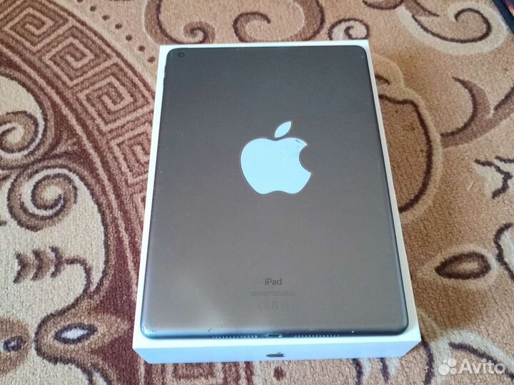 iPad 8-GO 128gb