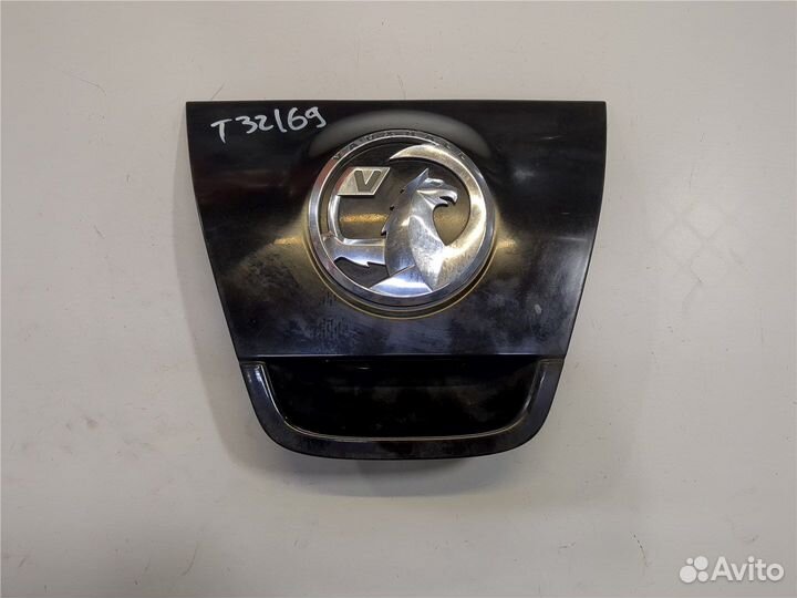 Кнопка багажника Opel Astra J, 2011