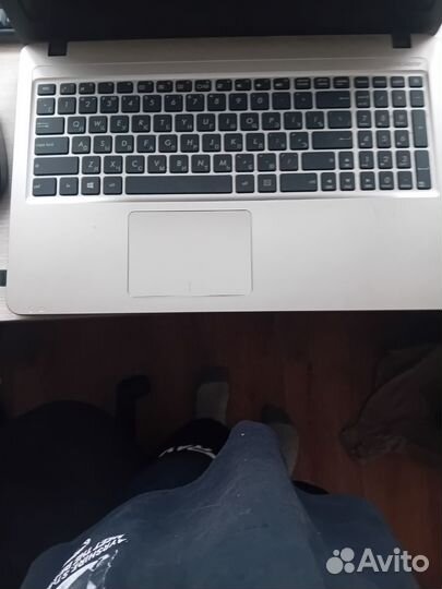 Ноутбук asus
