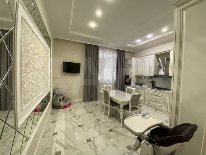 Дом 360 м² на участке 6 сот.