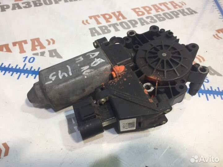 Ауди Моторчик стеклоподъемника передний левый Лев