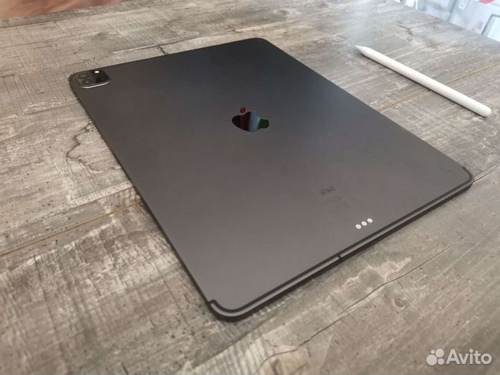 iPad Pro 12,9 2020 Wi-Fi + Cellular