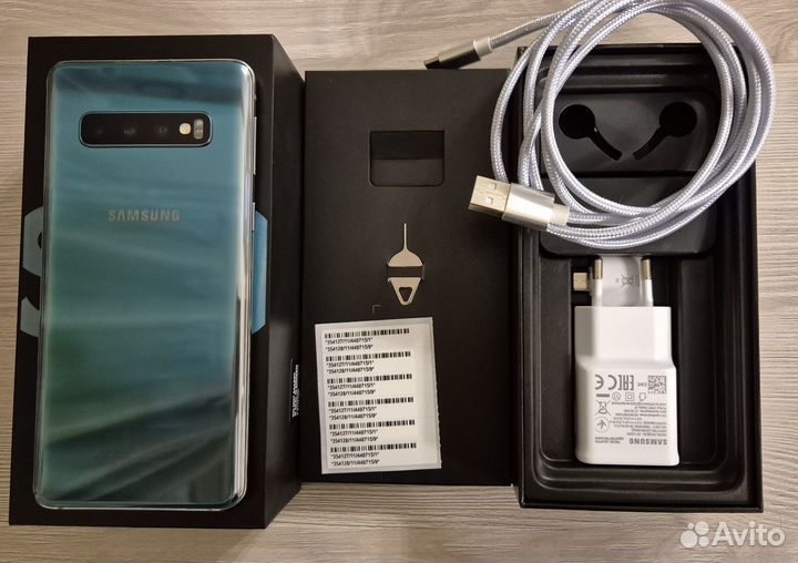Samsung Galaxy S10, 8/128 ГБ