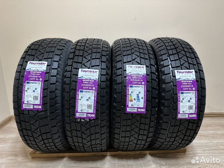 Tourador Winter Pro TSS1 235/60 R18 108U