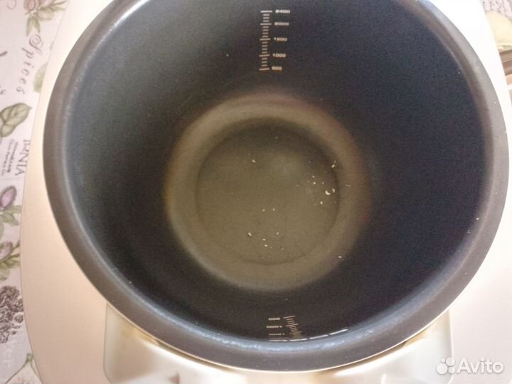 Мультиварка bork U600