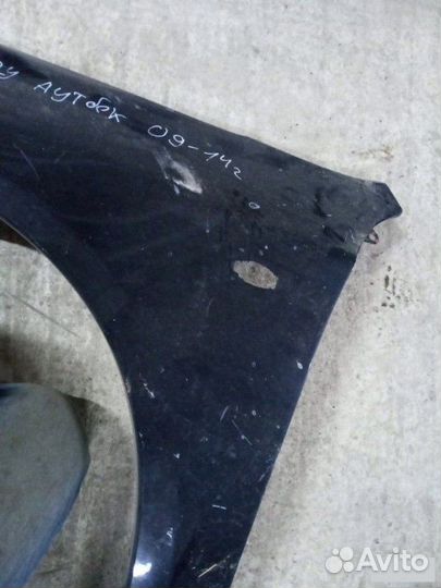 Крыло переднее левое Subaru Outback