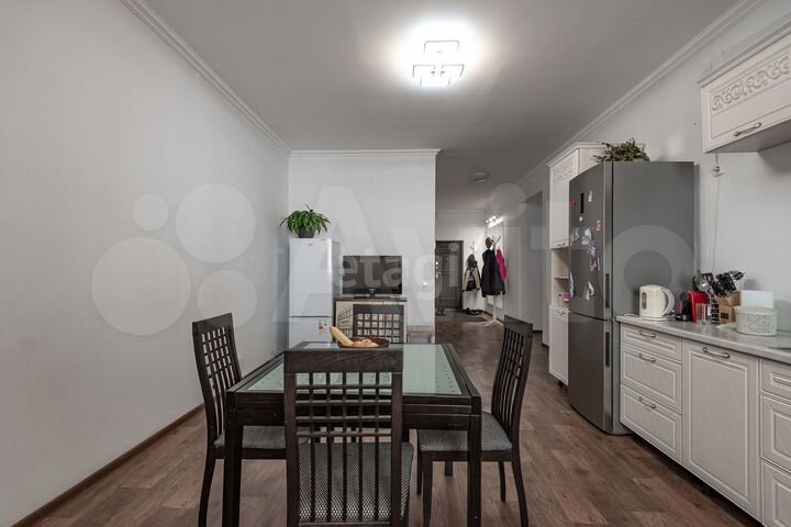 3-к. квартира, 104 м², 2/5 эт.
