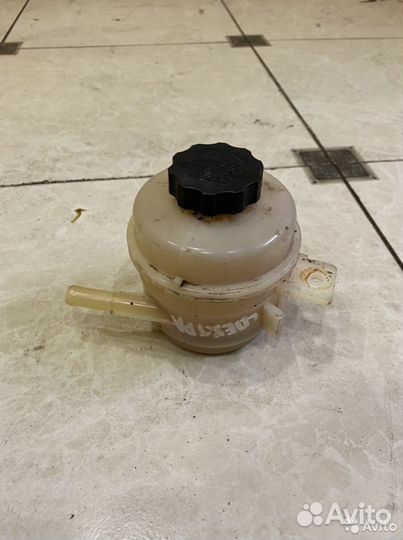 Бачок гур Kia Spectra