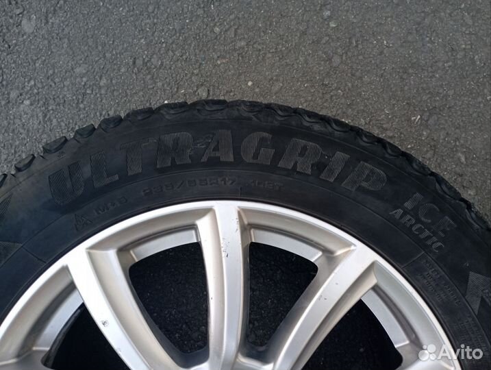 Goodyear Ultragrip Ice Arctic 235/55 R17 103T