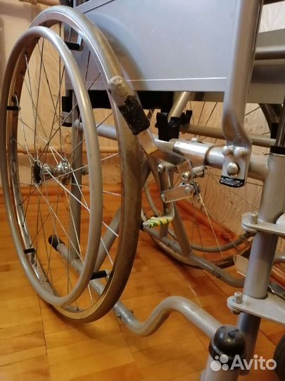 Инвалидная коляска с туалетом