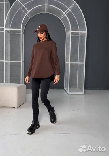 Свитшот Max Mara классный (хит 2025)