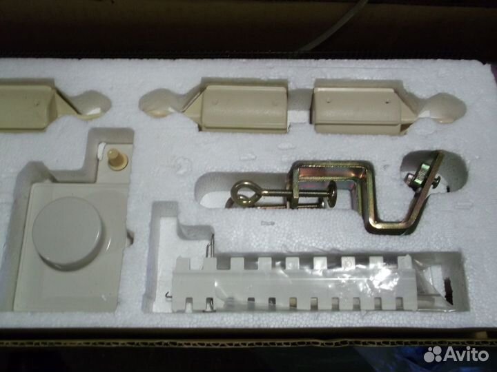 Вязальная машина Сильвер silver reed SRJ-70 5класс