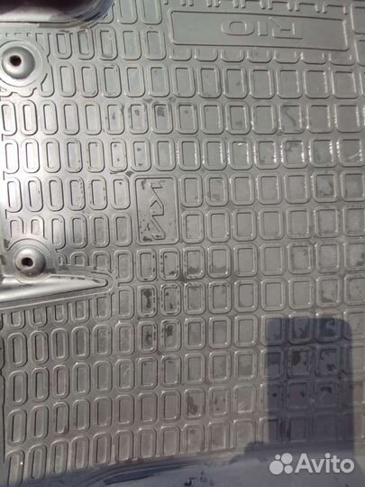 Автомобильные коврики резиновые