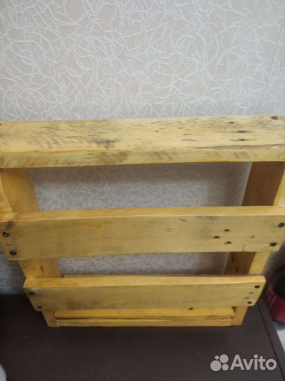 Деревянная полка ручной работы