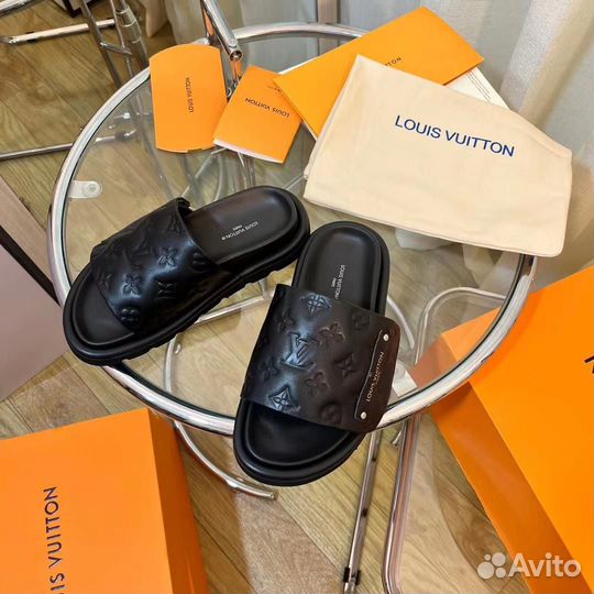 Шлепанцы Louis Vuitton люкс 36,37,38,39,40,41