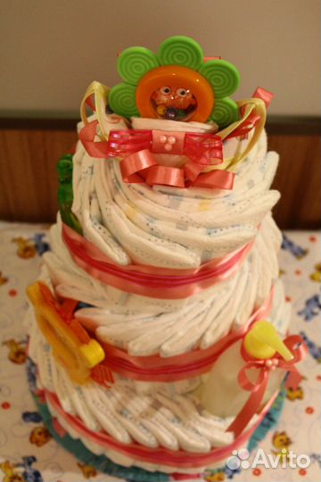 Трех ярусный торт из подгузников