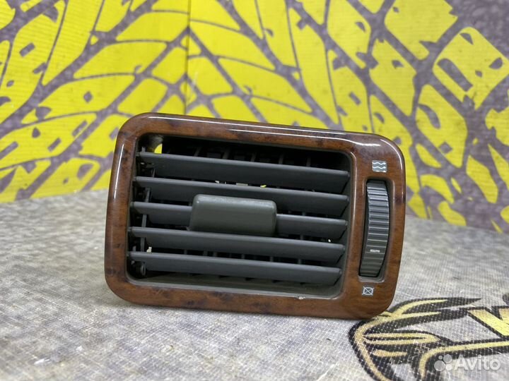 Дефлектор воздушный Шкода Октавиа A4 правый (97-11