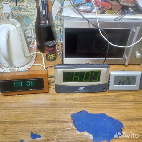 Настольные часы